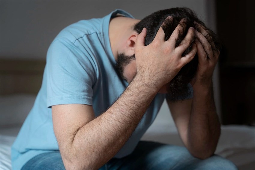 تروما چیست؟ انواع تروما، علائم، تفاوت با PTSD و روش‌های درمان