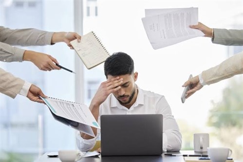 بهداشت روانی در محیط کار؛ اهمیت، عوامل مؤثر و راهکارهای بهبود